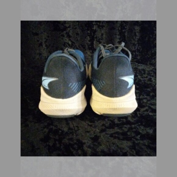 Altra Experience Flow - Picture 7 of 10